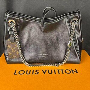 Authentic LV Louis Vuitton Carryall Vibe BB Black Lambskin Leather Tote